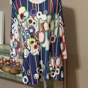 Jess & Jane Sonata Tunic Top
